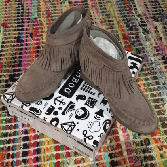 BAMBOO Shoes - NWOT Bamboo faux suede bootie.